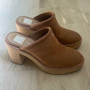 Dolce vita heeled clogs, size 8.5, beige camel color